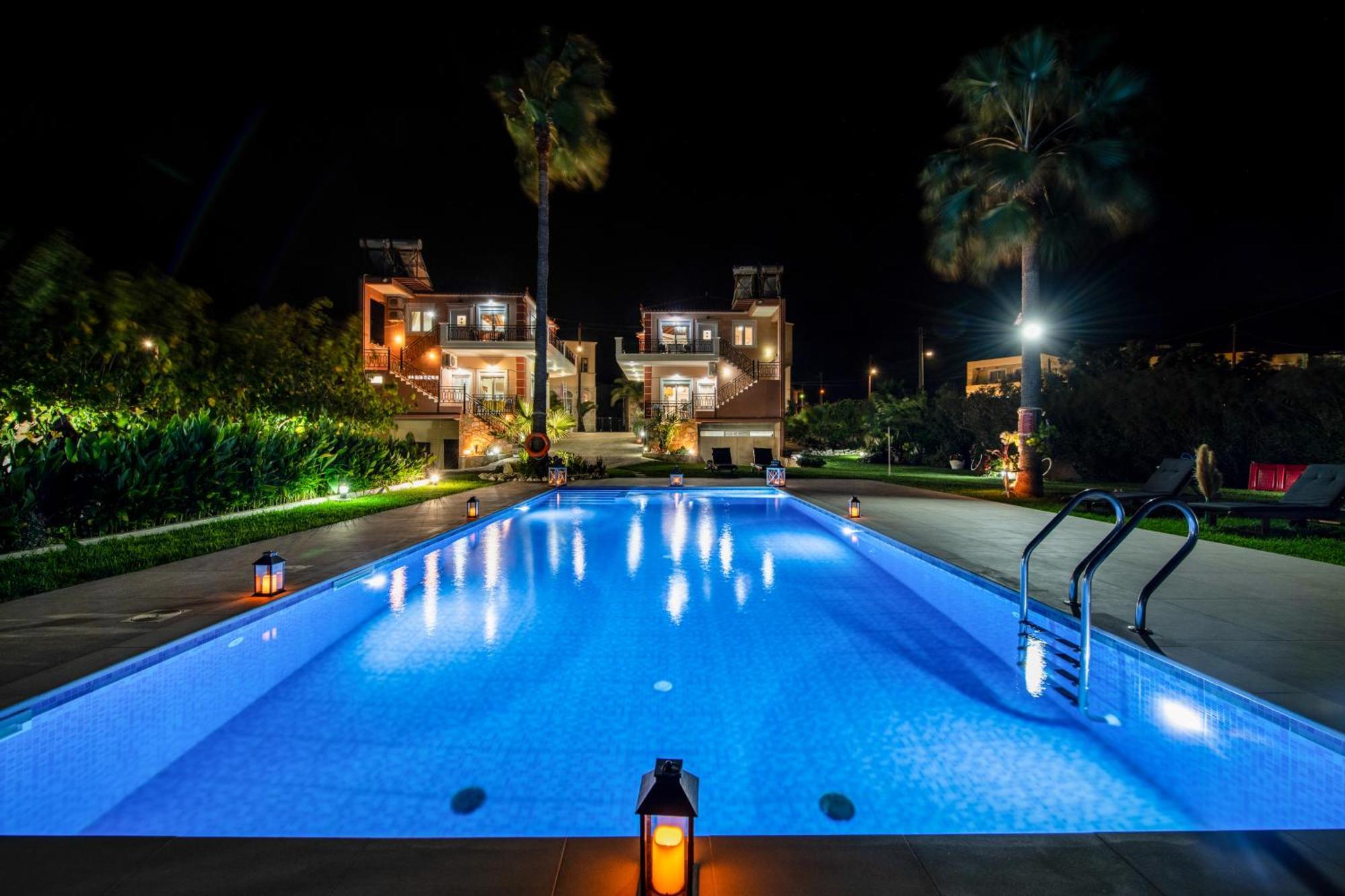 Socrates Holidays Apt. 2 With Pool Near The Beach Platanés Zewnętrze zdjęcie