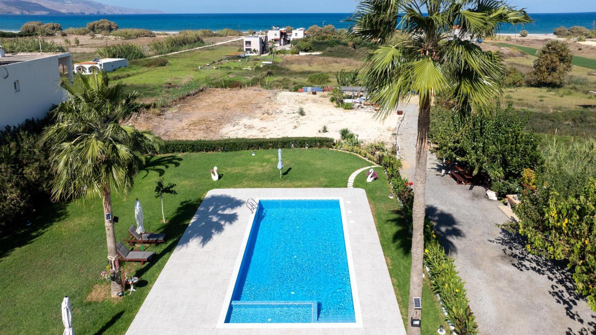 Socrates Holidays Apt. 2 With Pool Near The Beach Platanés Zewnętrze zdjęcie